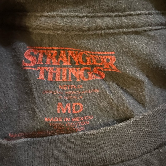 Stranger Things tshirt - Picture 2 of 2